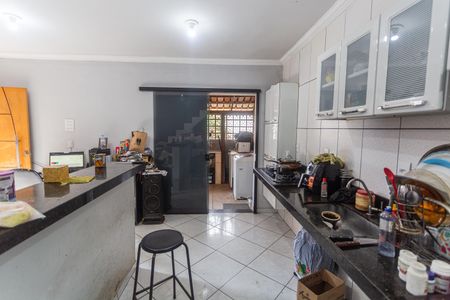 Cozinha de casa à venda com 1 quarto, 622m² em Santa Cruz, Belo Horizonte