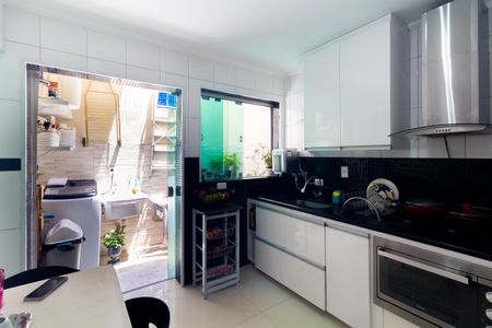 Cozinha de casa de condomínio à venda com 2 quartos, 54m² em Jardim Colorado, São Paulo