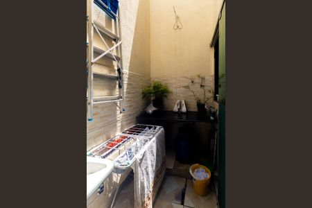 Casa de condomínio à venda com 54m², 2 quartos e 1 vaga Casa de condomínio à venda com 54m², 2 quartos e 1 vagaÁrea de Serviço