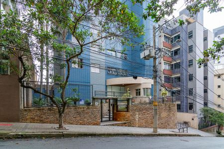 Apartamento para alugar com 240m², 4 quartos e 3 vagasFachada