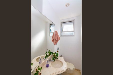 Apartamento para alugar com 240m², 4 quartos e 3 vagasLavabo