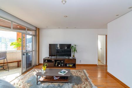 Apartamento para alugar com 240m², 4 quartos e 3 vagasSala