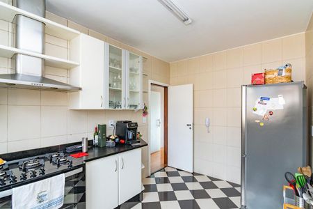 Apartamento para alugar com 240m², 4 quartos e 3 vagasCozinha