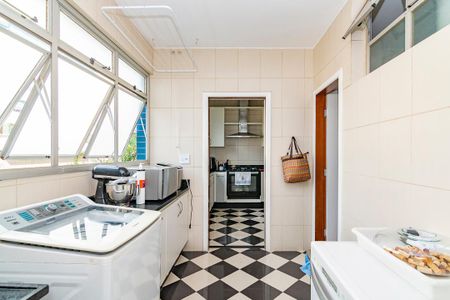 Apartamento para alugar com 240m², 4 quartos e 3 vagasÁrea de Serviço