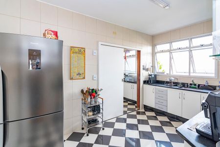 Apartamento para alugar com 240m², 4 quartos e 3 vagasCozinha