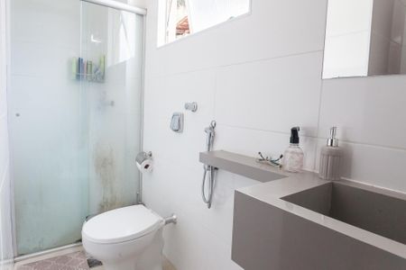 Apartamento à venda com 59m², 2 quartos e 1 vaga Apartamento à venda com 59m², 2 quartos e 1 vagaBanheiro Social