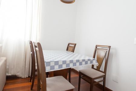 Apartamento à venda com 59m², 2 quartos e 1 vaga Apartamento à venda com 59m², 2 quartos e 1 vagaSala de Jantar