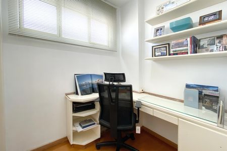 Apartamento para alugar com 122m², 2 quartos e 1 vagaEscritório