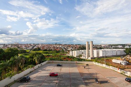 Vista da Sala de apartamento para alugar com 2 quartos, 52m² em Chácaras Tubalina E Quartel, Uberlândia