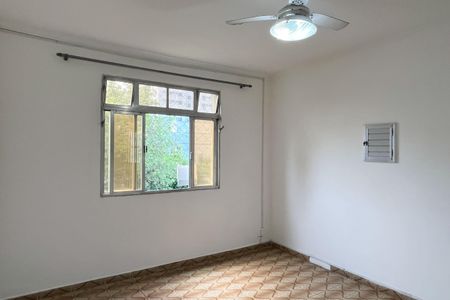 Sala de apartamento para alugar com 3 quartos, 65m² em Aparecida, Santos