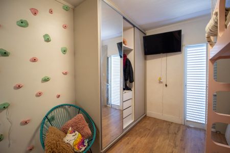 Casa de condomínio para alugar com 300m², 3 quartos e 4 vagasSuite 3