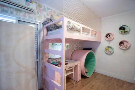 Casa de condomínio para alugar com 300m², 3 quartos e 4 vagasSuite 3