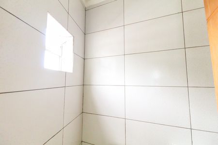 Banheiro de casa para alugar com 1 quarto, 25m² em Vila Carolina, São Paulo