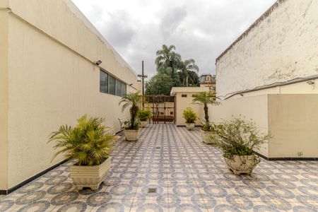 Apartamento para alugar com 37m², 1 quarto e 1 vagaPortaria