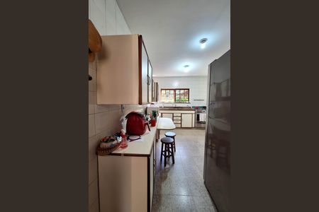 Casa de condomínio à venda com 275m², 4 quartos e 2 vagasCozinha