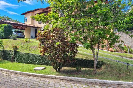 Casa de condomínio à venda com 275m², 4 quartos e 2 vagasFachada