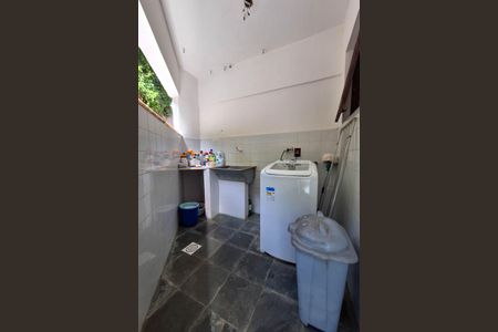 Casa de condomínio à venda com 275m², 4 quartos e 2 vagasÁrea de Serviço