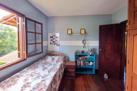 Casa de condomínio à venda com 275m², 4 quartos e 2 vagasQuarto 2