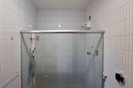 Casa de condomínio à venda com 275m², 4 quartos e 2 vagasBanheiro 1