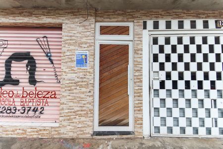 Fachada de casa para alugar com 1 quarto, 25m² em Vila Carolina, São Paulo