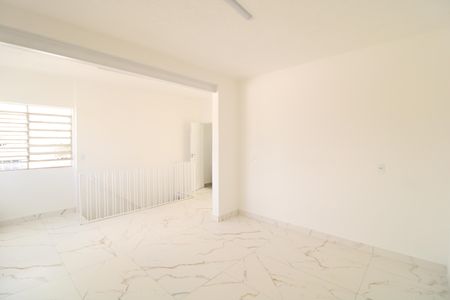 Casa para alugar com 2 quartos, 60m² em Jardim Campo Grande, São Paulo