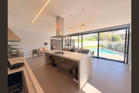 Casa de condomínio para alugar com 500m², 4 quartos e 6 vagasÁrea Gourmet