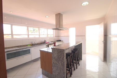 Casa para alugar com 280m², 3 quartos e 2 vagasCozinha