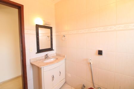 Casa para alugar com 280m², 3 quartos e 2 vagasBanheiro comum