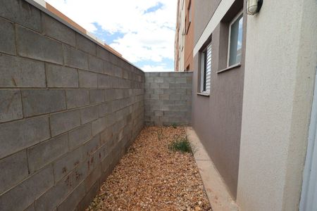 Apartamento para alugar com 52m², 2 quartos e 1 vagaQuintal