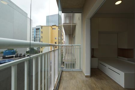 Varanda de kitnet/studio para alugar com 1 quarto, 30m² em Liberdade, São Paulo
