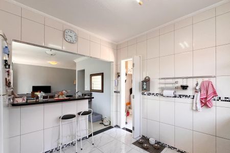 Casa para alugar com 122m², 2 quartos e 2 vagasCozinha