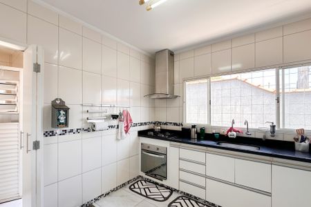 Casa para alugar com 122m², 2 quartos e 2 vagasCozinha