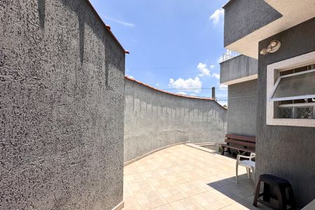 Casa para alugar com 122m², 2 quartos e 2 vagasVista da Suíte 2