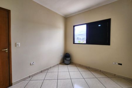 Casa para alugar com 102m², 2 quartos e 1 vaga Casa para alugar com 102m², 2 quartos e 1 vagaQuarto 1