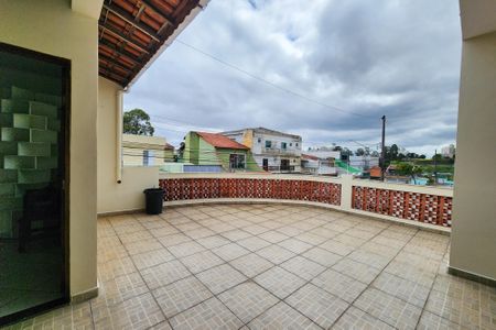 Casa para alugar com 102m², 2 quartos e 1 vaga Casa para alugar com 102m², 2 quartos e 1 vagaVaranda