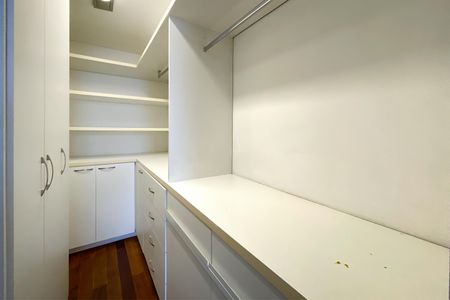 Apartamento para alugar com 110m², 3 quartos e 2 vagasCloset da suíte 1