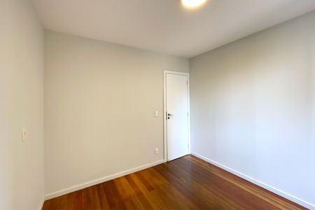 Apartamento para alugar com 110m², 3 quartos e 2 vagasQuarto 2