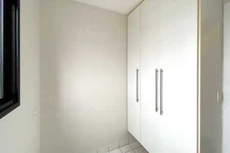 Apartamento para alugar com 110m², 3 quartos e 2 vagasQuarto de Serviço