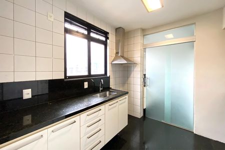 Apartamento para alugar com 110m², 3 quartos e 2 vagasCozinha