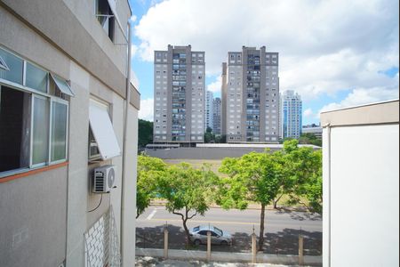 Apartamento para alugar com 64m², 1 quarto e sem vagaVista
