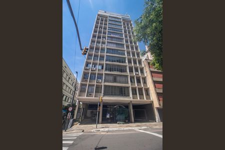 Apartamento para alugar com 180m², 3 quartos e 1 vagaFachada