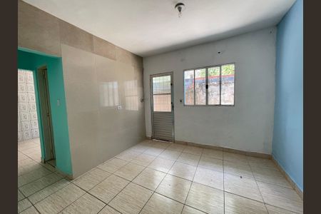 Sala de casa para alugar com 2 quartos, 125m² em Jardim Lina, Cotia