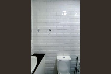 Casa de condomínio para alugar com 20m², 1 quarto e sem vaga Casa de condomínio para alugar com 20m², 1 quarto e sem vagaBanheiro