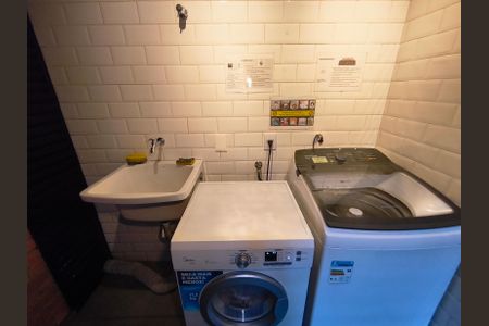 Studio para alugar com 20m², 1 quarto e sem vaga Studio para alugar com 20m², 1 quarto e sem vagaLavanderia