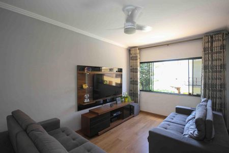 Casa à venda com 3 quartos, 137m² em Vila Prudente, São Paulo