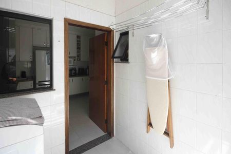 Casa de condomínio à venda com 137m², 3 quartos e sem vagaÁrea de Serviço