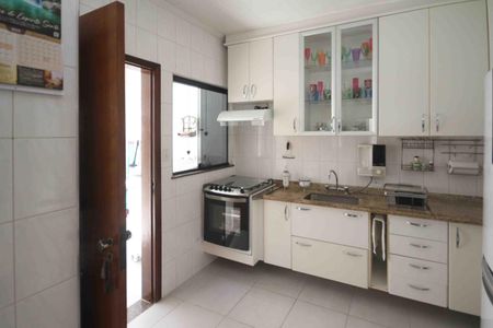 Casa de condomínio à venda com 137m², 3 quartos e sem vagaCozinha