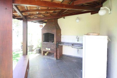 Casa de condomínio à venda com 137m², 3 quartos e sem vagaÁrea comum - Churrasqueira