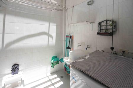 Casa de condomínio à venda com 137m², 3 quartos e sem vagaÁrea de Serviço