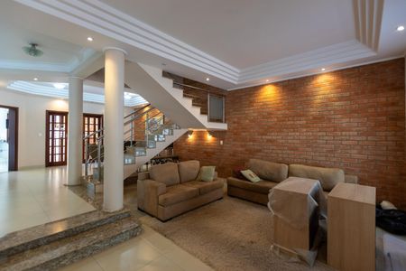 Casa de condomínio à venda com 255m², 3 quartos e 3 vagasSala